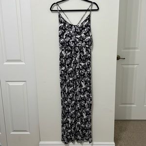 👗Loft purple Floral maxi dress